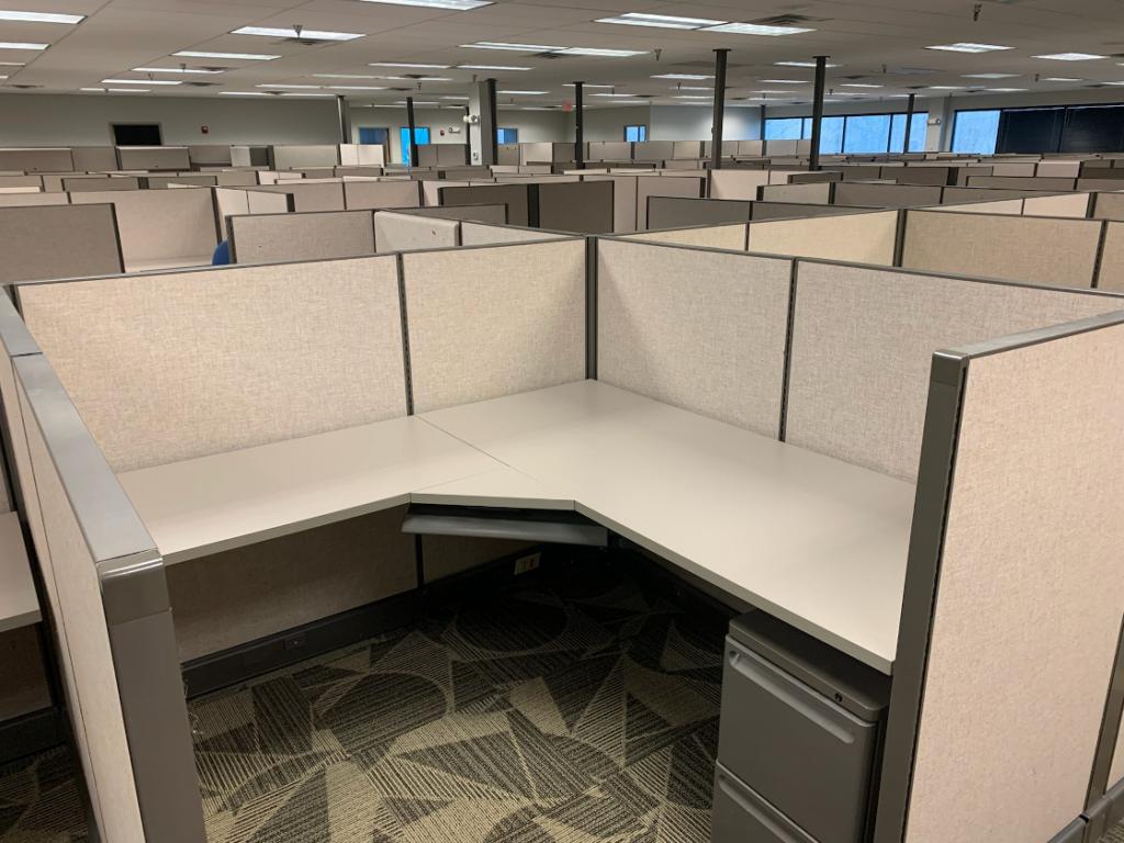 62291.jpg Herman Miller A02 Cubicles image 1